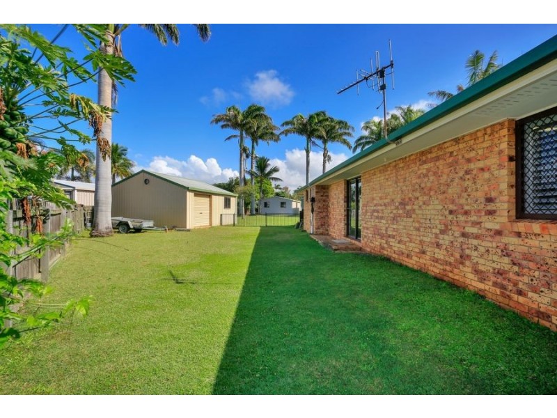 10 Corona Court, Elliott Heads QLD 4670