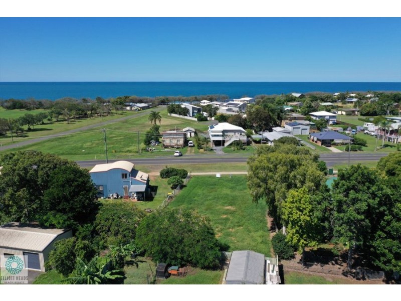 5 Burnett Heads Road, Burnett Heads QLD 4670