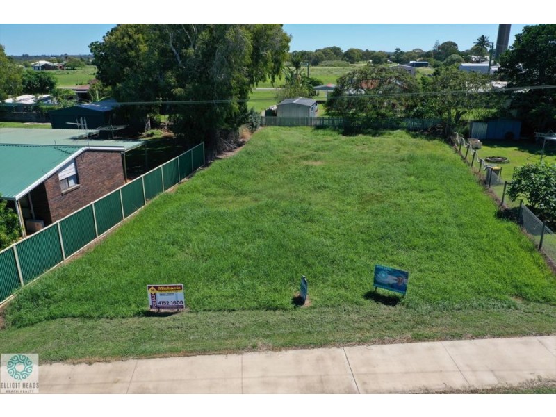 5 Burnett Heads Road, Burnett Heads QLD 4670