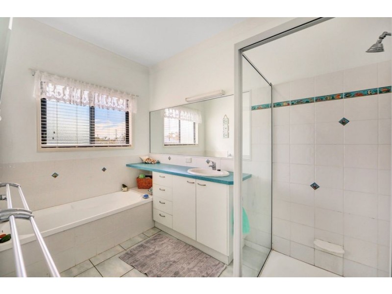 3 shelley street, Burnett Heads QLD 4670