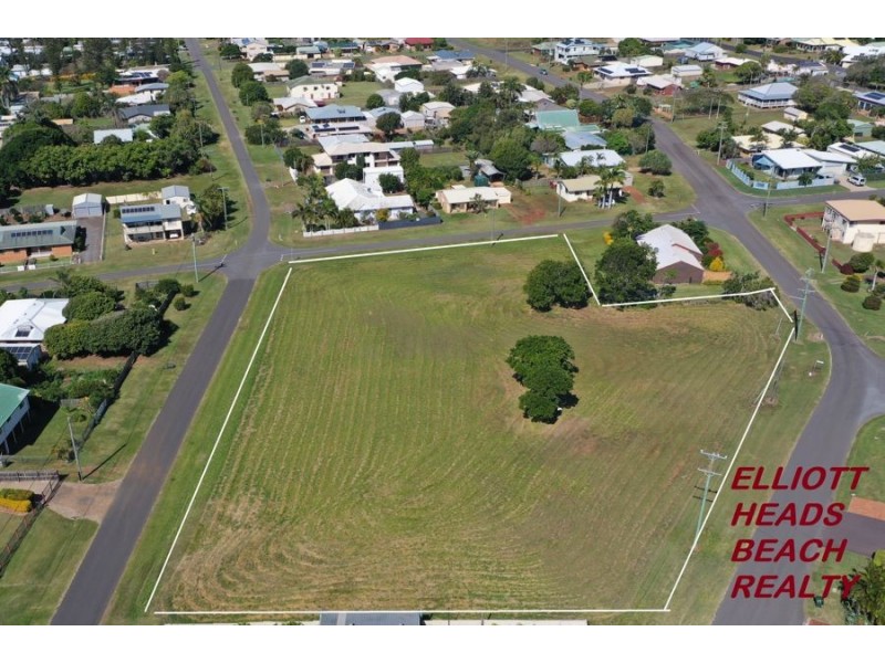26 Milton street, Burnett Heads QLD 4670