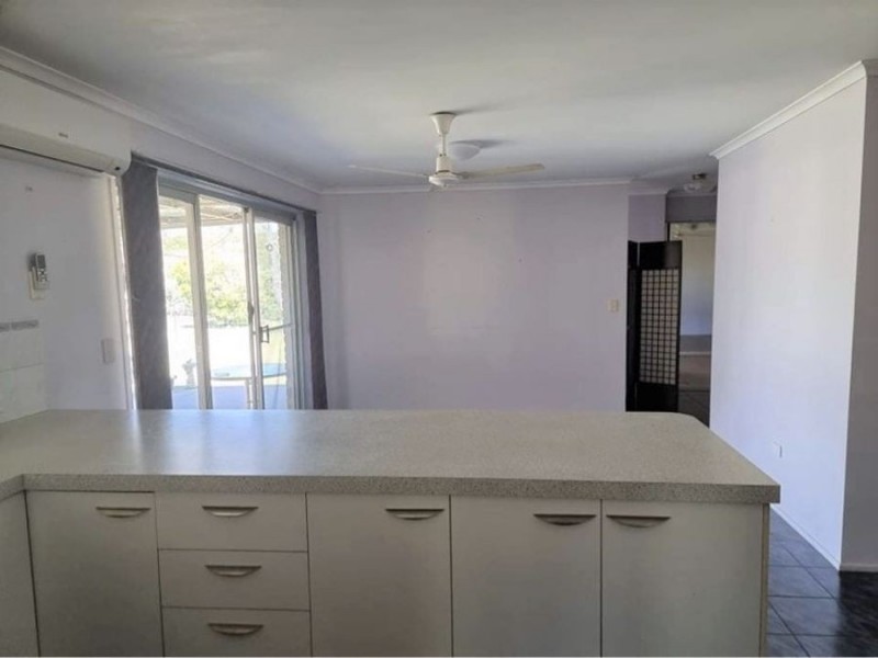 11 Tara street, Innes Park QLD 4670