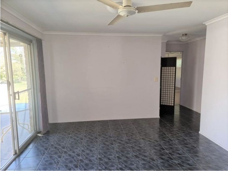 11 Tara street, Innes Park QLD 4670