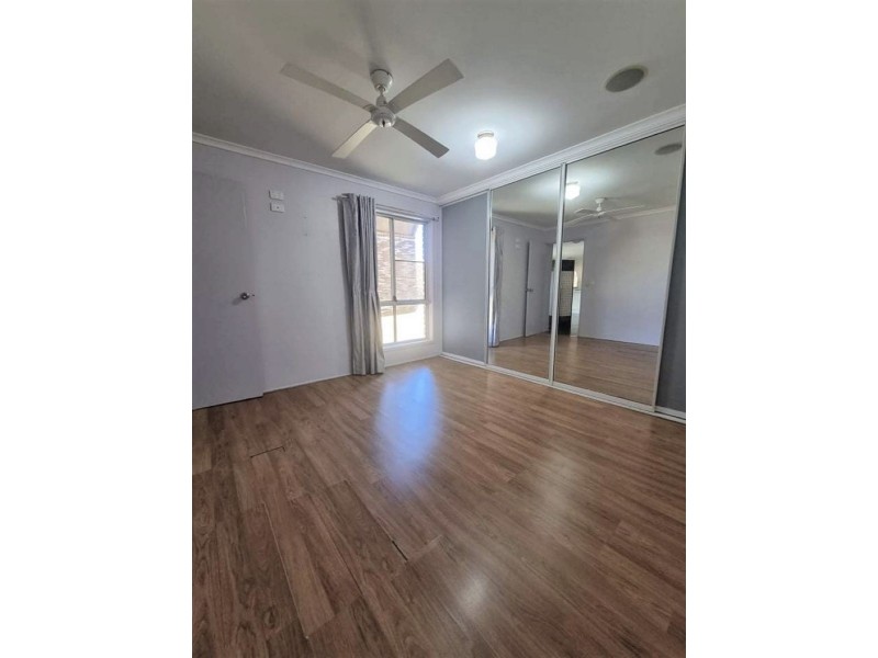 11 Tara street, Innes Park QLD 4670