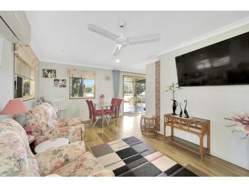 11 Tara street, Innes Park QLD 4670