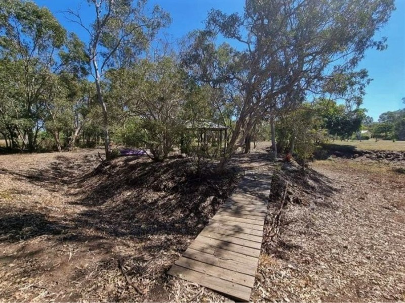 11 Tara street, Innes Park QLD 4670