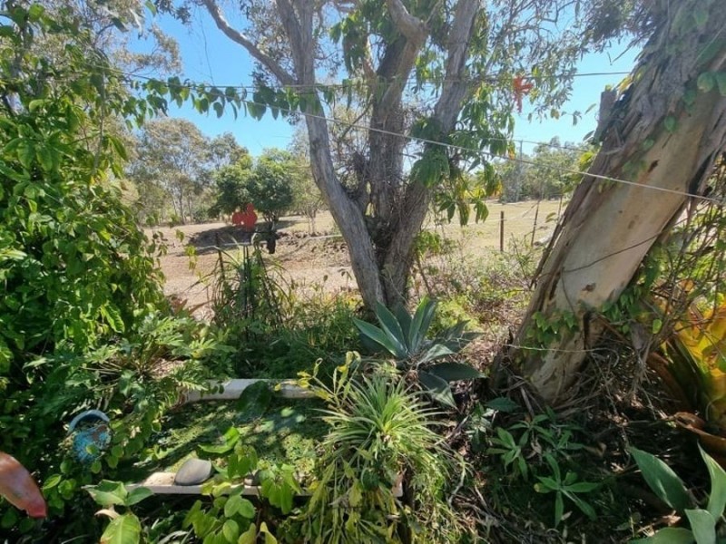 11 Tara street, Innes Park QLD 4670