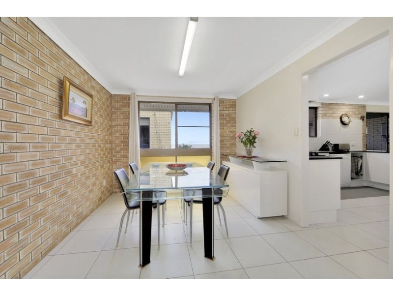 4 Shelley street, Burnett Heads QLD 4670