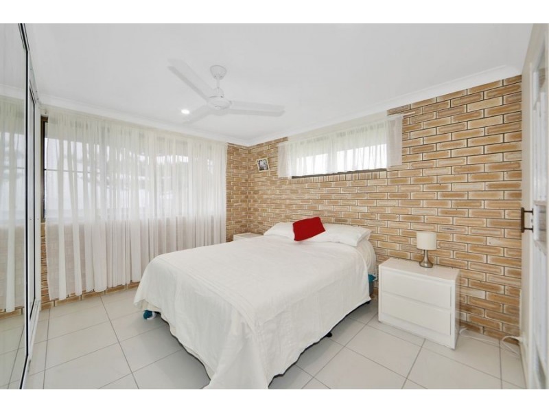 4 Shelley street, Burnett Heads QLD 4670