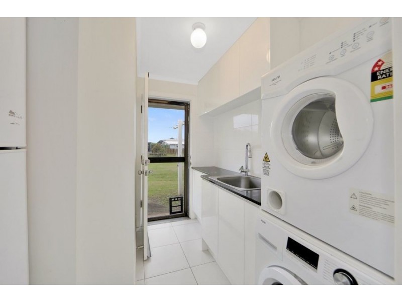 4 Shelley street, Burnett Heads QLD 4670