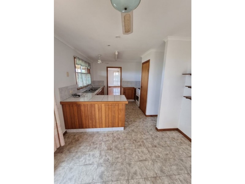 21 Emperor Drive, Elliott Heads QLD 4670