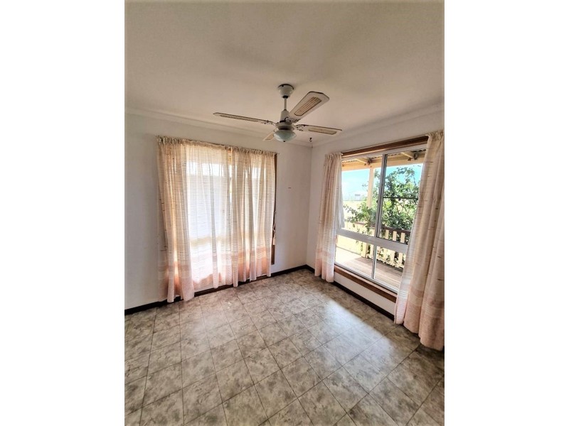21 Emperor Drive, Elliott Heads QLD 4670