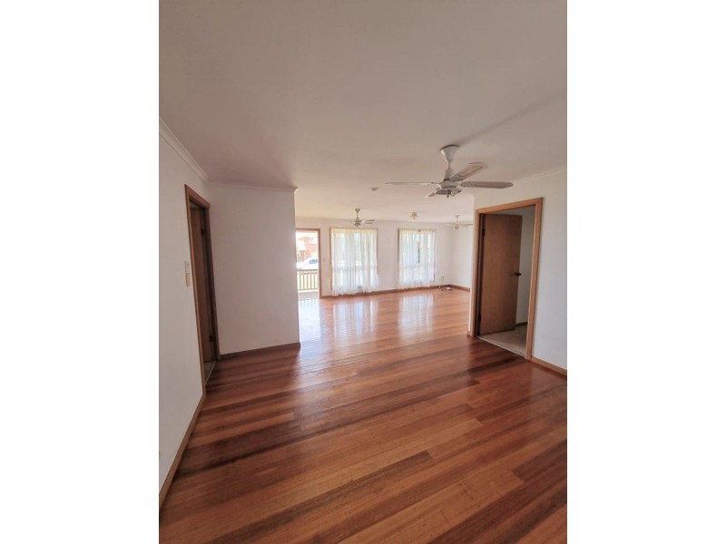 21 Emperor Drive, Elliott Heads QLD 4670