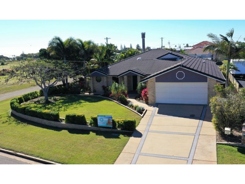 12 Hansen street, Burnett Heads QLD 4670