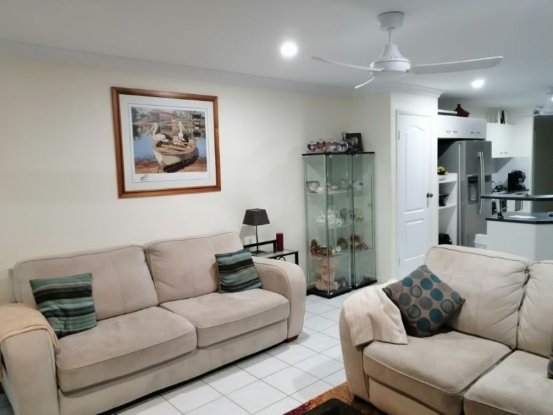12 Hansen street, Burnett Heads QLD 4670