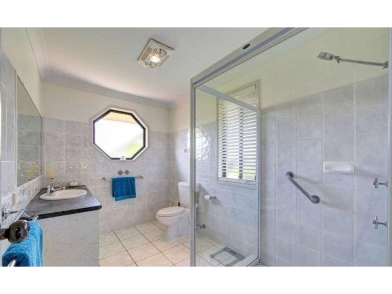 12 Hansen street, Burnett Heads QLD 4670