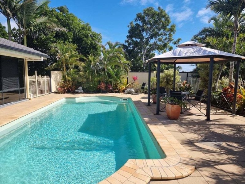 12 Hansen street, Burnett Heads QLD 4670