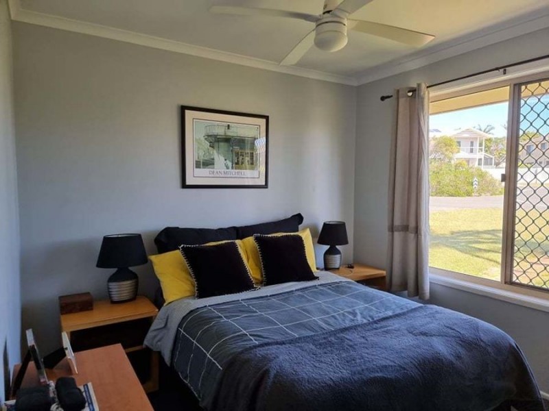 13 Bluewater drive, Elliott Heads QLD 4670