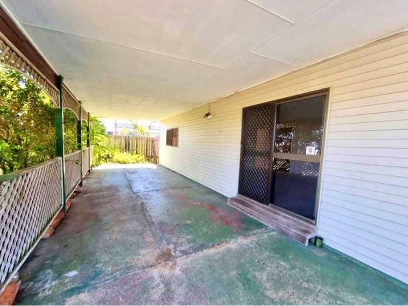 84 Welch Street, Elliott Heads QLD 4670