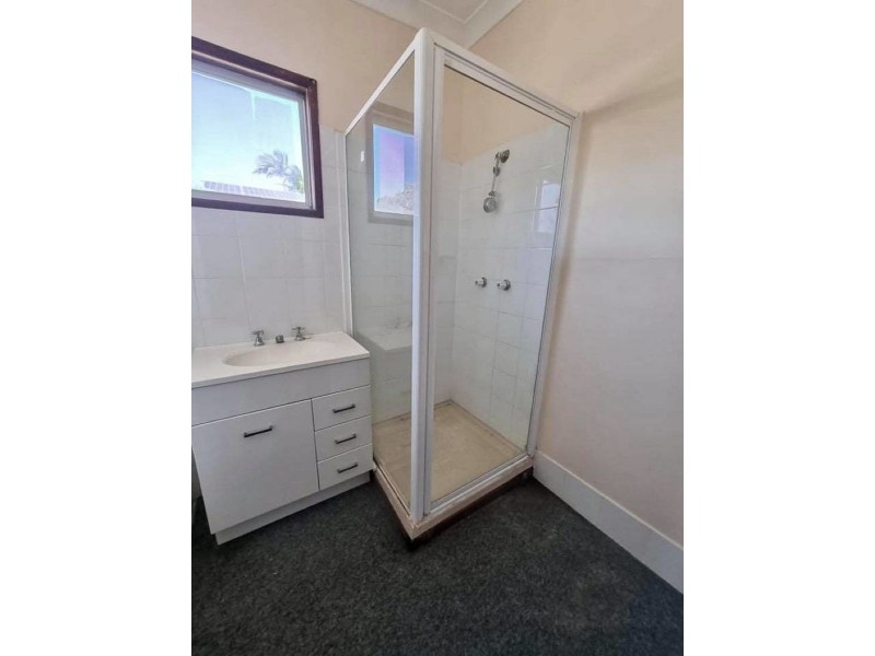 84 Welch Street, Elliott Heads QLD 4670