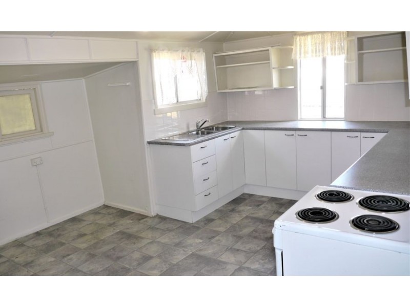 44 Burnett Heads Road, Burnett Heads QLD 4670