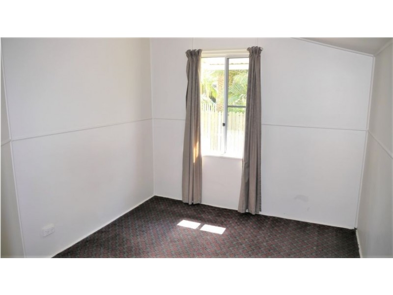 44 Burnett Heads Road, Burnett Heads QLD 4670