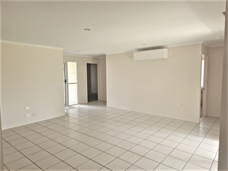 108 Clearview Av, Thabeban QLD 4670