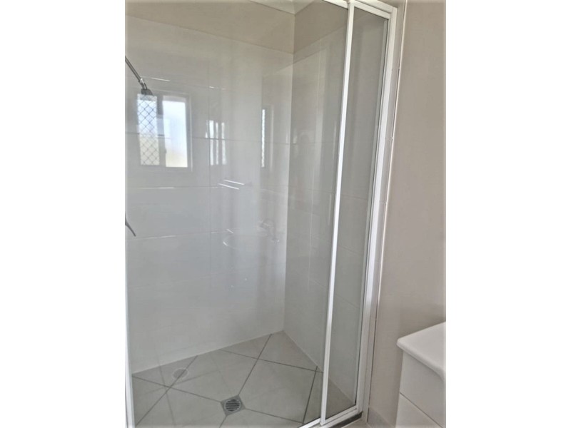 108 Clearview Av, Thabeban QLD 4670