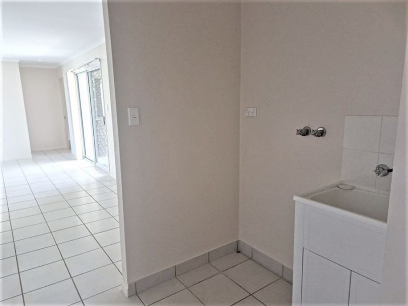 108 Clearview Av, Thabeban QLD 4670