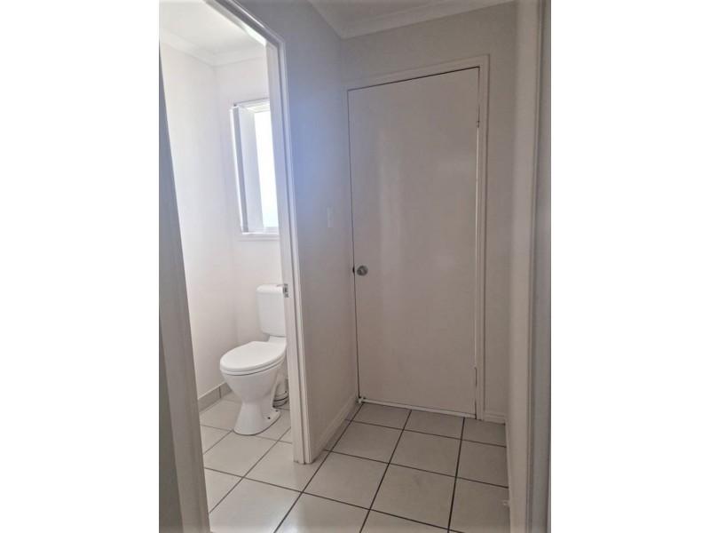 108 Clearview Av, Thabeban QLD 4670