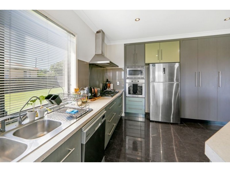 1 rule street, Elliott Heads QLD 4670