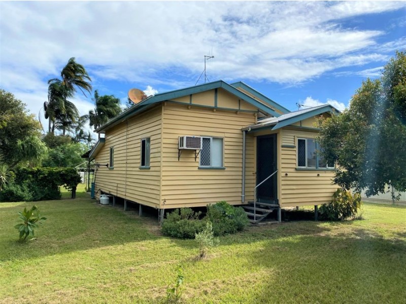 180 Elliott Heads Road, Kepnock QLD 4670