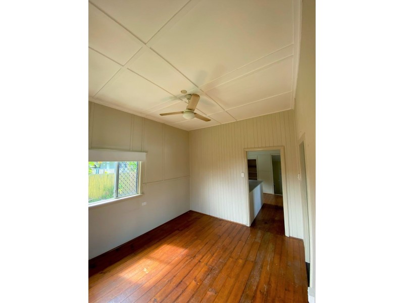 180 Elliott Heads Road, Kepnock QLD 4670
