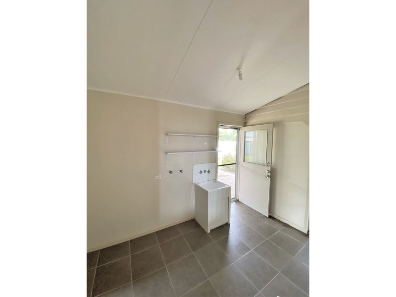 180 Elliott Heads Road, Kepnock QLD 4670