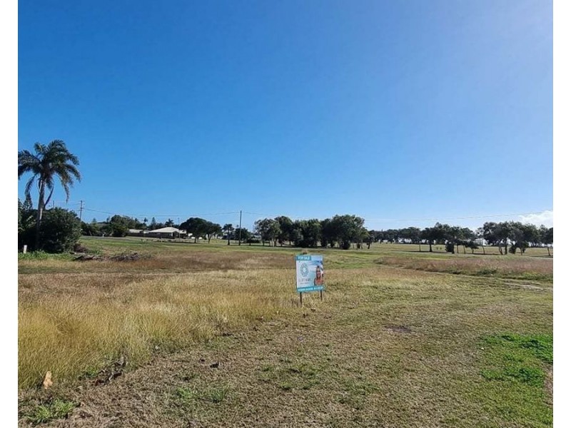 1 Hunter street, Burnett Heads QLD 4670