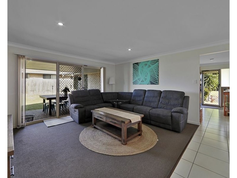 12 zac street, Kalkie QLD 4670