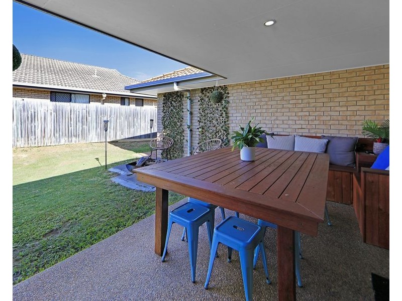 12 zac street, Kalkie QLD 4670