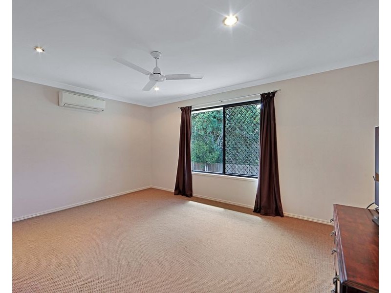 25 Duffy street, Burnett Heads QLD 4670