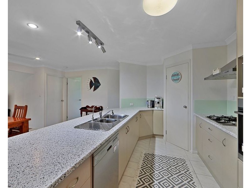 25 Duffy street, Burnett Heads QLD 4670