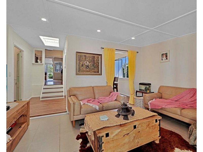 30 Bathurst Street, Elliott Heads QLD 4670