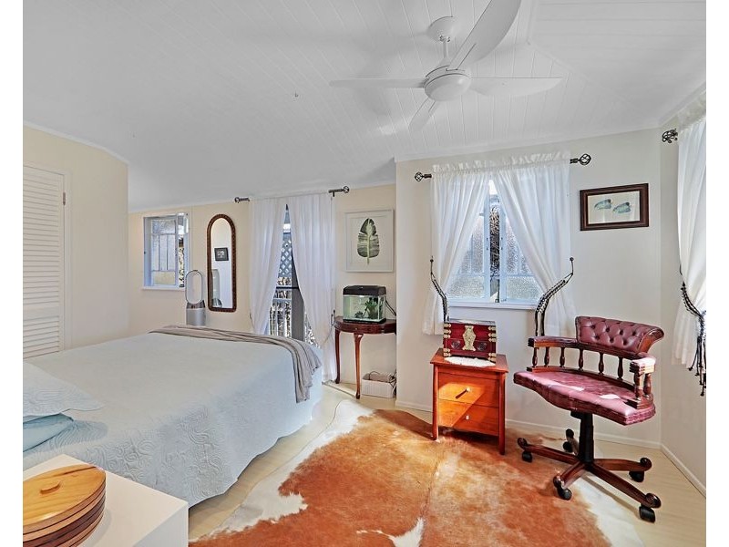 30 Bathurst Street, Elliott Heads QLD 4670