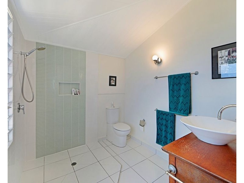 30 Bathurst Street, Elliott Heads QLD 4670