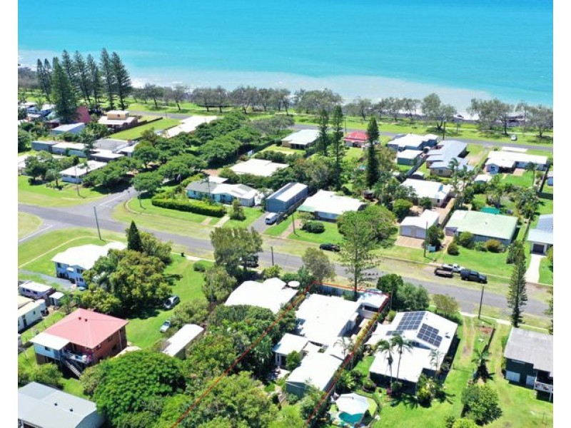 30 Bathurst Street, Elliott Heads QLD 4670