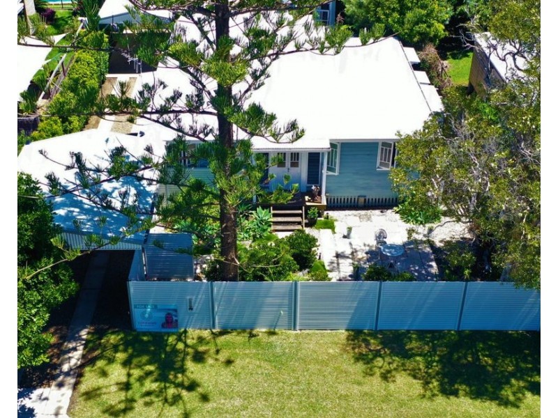 30 Bathurst Street, Elliott Heads QLD 4670