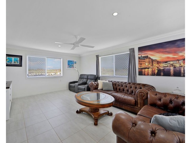 3 Dolphin court, Elliott Heads QLD 4670