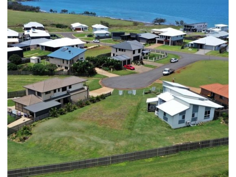 3 Dolphin court, Elliott Heads QLD 4670