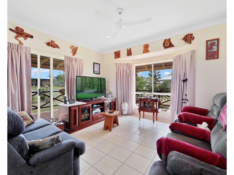 106 Welch Street, Elliott Heads QLD 4670