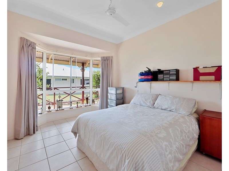 106 Welch Street, Elliott Heads QLD 4670