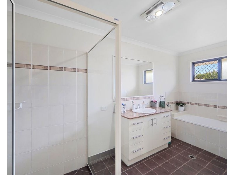 38 Welch Street, Elliott Heads QLD 4670