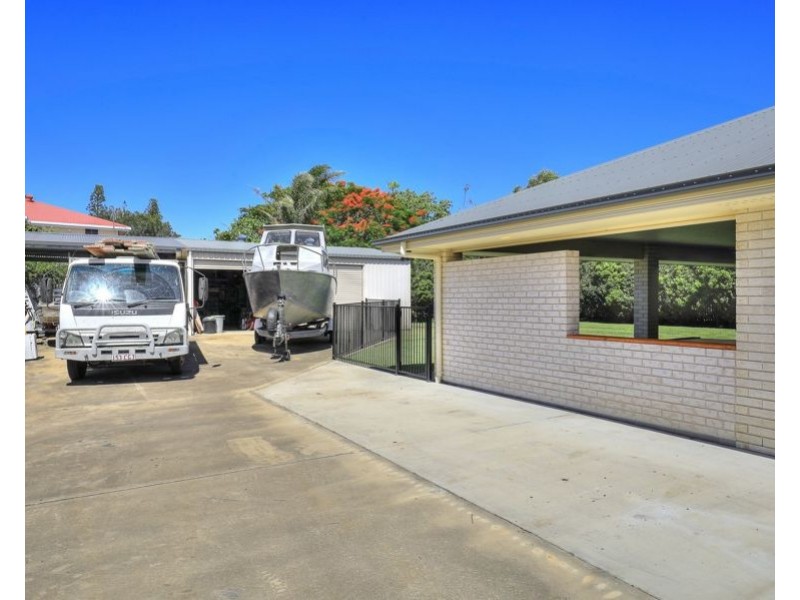 38 Welch Street, Elliott Heads QLD 4670